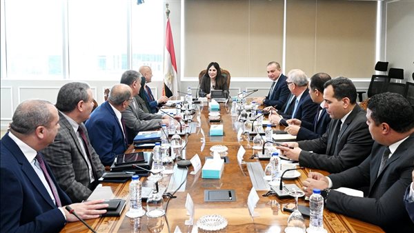وزيرة الإسكان تؤكد أهمية تعزيز التصنيع المحلي لمشروعات المرافق لتقليل الاستيراد وخفض التكاليف